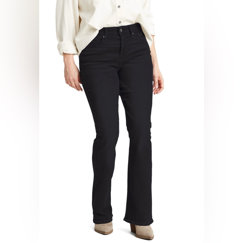 Black NWOT Levi Strauss Signature Women's Shaping Mid Rise Bootcut Jeans size 27